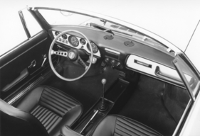 Fiat 850 Spider (1968) - Blick ins Interieur