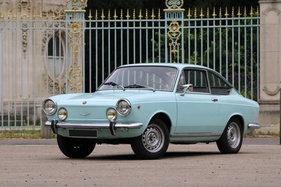 Fiat 850 Sport Coupé (1971) - Lot 002 an der Artcurial „Automobiles sur les Champs" Versteigerung 2024 Fiat 850 Sport Coupé (1971) - Lot 002 an der Artcurial „Automobiles sur les Champs" Versteigerung 2024