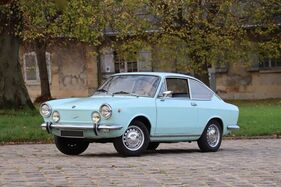 Fiat 850 Sport Coupé (1971) – angeboten als Lot Nr. 100 bei der Artcurial-Versteigerung in Paris am 7. und 8. Februar 2025