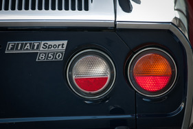 Fiat 850 Sport Coupé (1971) - die Serie 1 hatte noch einfache Lampen hinten, erst ab Serie 2 gab's zwei