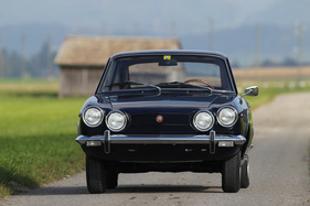 Fiat 850 Sport Coupé (1971) - die schmalen Räder verraten die Sechzigerjahre