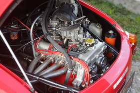 Fiat-Abarth 1000 Bialbero (1960) - der Einliter-Motor mit zwei obenliegenden Nockenwellen im Heck