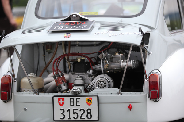 Fiat-Abarth 1000 OT erlaubt Blick auf die Motorentechnik - Swiss Classic World Luzern 2019