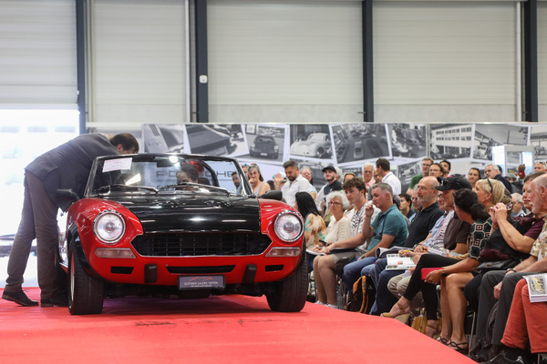 Fiat-Abarth 124 Rally Spider CSA (1974) - als Lot 15 an der Swiss Classic World Versteigerung der Oldtimer Galerie Toffen in Luzern am 3. Juni 2023