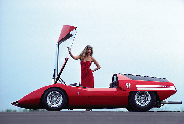 Image: Fiat Abarth 2000 Scorpio (1969) - masterful depiction of this Pininfarina classic in the book "70s Concept Cars"