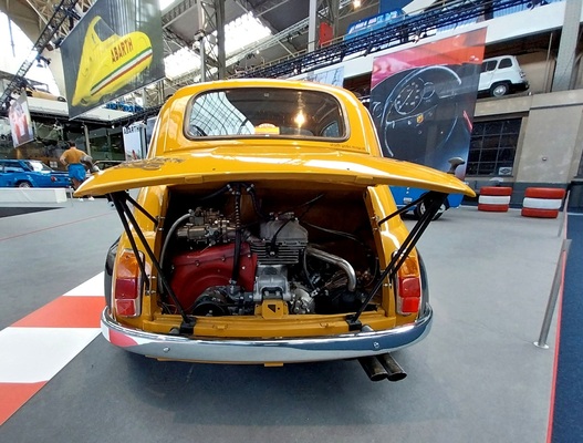 Fiat-Abarth 595 SS (1970) – Ausstellung "75 Jahre Abarth" in der Autoworld Brüssel