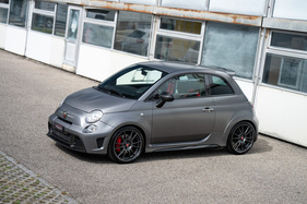 Fiat Abarth 695 Biposto (2015) - als Lot 62 an der Versteigerung "Klassische Automobile & Motorräder" der Oldtimer Galerie in Toffen am 18. Oktober 2025