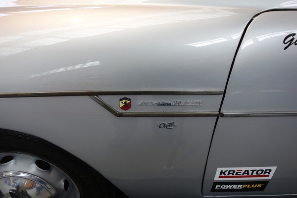 Fiat-Abarth 750 GT Viotti (1956) – Ausstellung "75 Jahre Abarth" in der Autoworld Brüssel