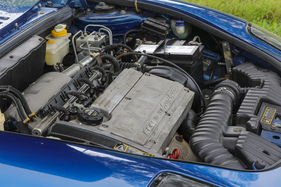 Fiat Barchetta (1998) - die Einlassnockenwelle wird hydraulisch verstellt, um mehr Drehmoment bei niedrigen Drehzahlen zu erreichen