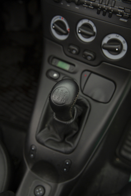 Fiat Barchetta (2000) - Der Schaltknauf