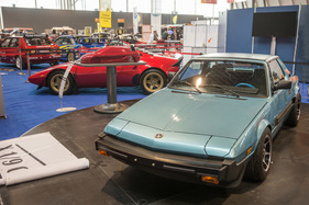 Fiat/Bertone X1/9 (1989) - Keil von Bertone, später Version mit Bertone-Markenzeichen - Retro Classics Stuttgart 2020