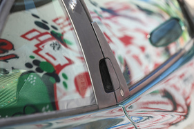 Fiat Coupé 2.0 16V (1995) - integrierte Türöfner, wie beim Ferrari