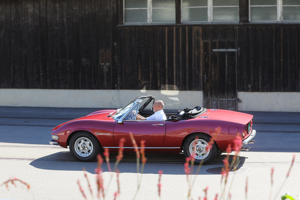 Fiat Dino 2000 Spider (1968) - Marcel Widler (Goodtimer) bei der Anfahrt - Older Classics August 2024