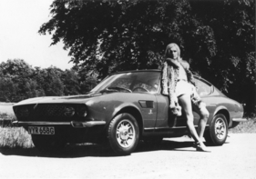 Fiat Dino 2400 Coupé (1971) - das Bertone-Coupé mit lasziver Dame