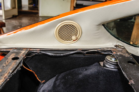 Fiat Dino 2400 Coupé (1972) - Das hintere Entlüftungsgitter