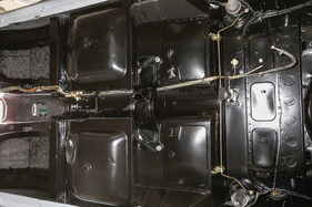 Fiat Dino 2400 Coupé (1972) - Komplett gemachter Unterboden