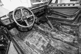 Fiat Dino 2400 Coupé (1972) - Komplett nackter Innenraum