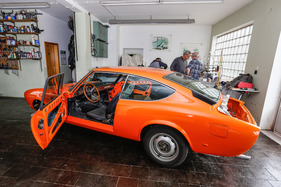 Fiat Dino 2400 Coupé (1972) - Langsam nimmt die Arbeit Gestalt an