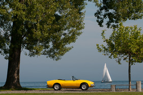 Fiat Dino Spider (1968) - passt hervorragend in einen Jacht-Hafen