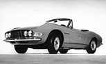 Fiat Dino Spider 2000 (1966) - aus dieser Sicht ist die Ähnlichkeit des Pininfarina-Entwurfs mit der Dino Berlinetta Speciale von 1965 klar zu erkennen