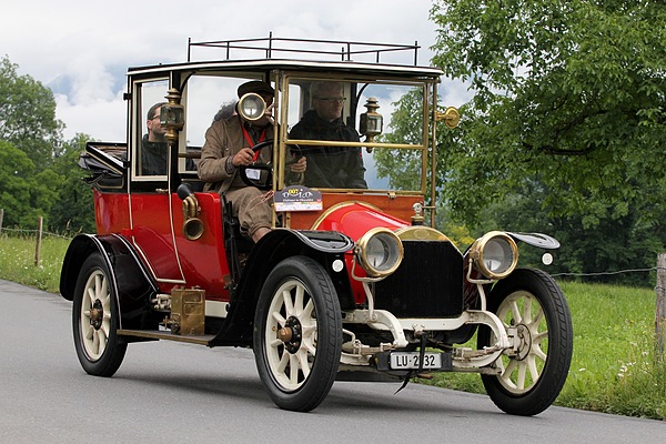 Image: Fiat Fiacre (1910) - Oldtimer in Obwalden OiO 2011 - Winner of the public prize for pre-war vehicles