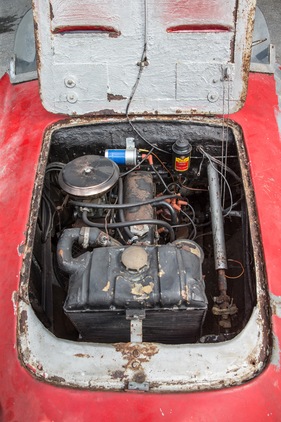 Fiat Meister Spezial MEB (1961) - der Vierzylindermotor ist längs eingebaut