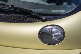 Fiat Multipla (1999) - die Fernscheinwerfer im kontrovers diskutierten Wulst unter der Frontscheibe (1999)