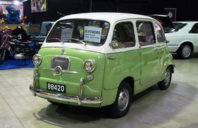 Fiat Multipla, basierend auf dem 600 (Autojumble Luxemburg-Stadt 2018) Fiat Multipla, basierend auf dem 600 (Autojumble Luxemburg-Stadt 2018)