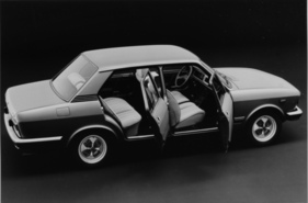 Fiat Nuova 132 2000 (1977) - modernisiert, Blick ins Interieur
