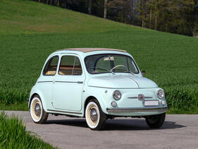 Fiat Nuova 500D Trasformabile (1962) - angeboten als Lot 108 am Bonhams The Bonmont Sale am 4. Juni 2023 Fiat Nuova 500D Trasformabile (1962) - angeboten als Lot 108 am Bonhams The Bonmont Sale am 4. Juni 2023