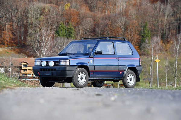 Fiat Panda 1.1 4x4 (1994) - als Lot 102 an der "Gstaad Classic Car Auction" der Oldtimer Galerie Toffen am 29 Dezember 2023