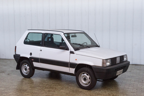 Fiat Panda 4×4 (1990) - als Lot 889 angeboten an der RM/Sotheby's Duemila Ruote Versteigerung am 25. bis 27. November 2016