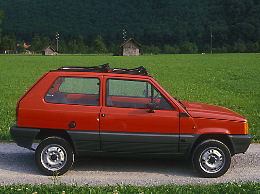 Fiat Panda 45 (1983) - das doppelte Rolldach verwandelte den Panda fast in eine Cabrio-Limousine