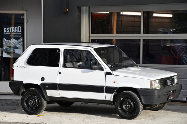 Image: Fiat Panda 4x4 Trekking (1992) - as lot 104 at the auction of the Oldtimer Gallery in Gstaad on December 29, 2022