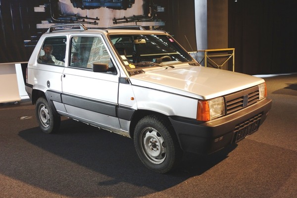 Bild Fiat Panda 4x4 Trekking (1999) – Ausstellung "125 Jahre Fiat" in der Autoworld Brüssel