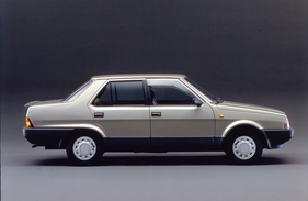 Fiat Regata ES (1983) - als Stufenhecklimousine