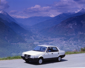 Fiat Regata ES (1983) - als Stufenhecklimousine