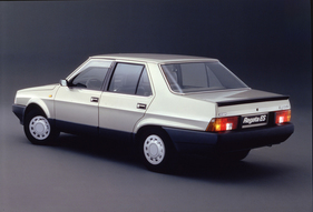 Fiat Regata ES (1983) - als Stufenhecklimousine