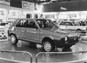 Fiat Ritmo 85 - den Ritmo gibt es jetzt mit stärkerem 85-PS-Motor als Super (Genfer Autosalon 1981)