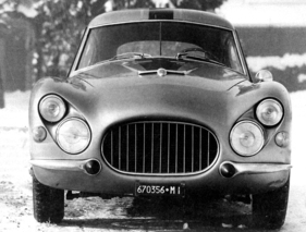 Fiat V8 (1958) - Die Seconda Serie des Fiat 8V, wiederum mit einer eigenwilligen Frontpartie Fiat V8 (1958) - Die Seconda Serie des Fiat 8V, wiederum mit einer eigenwilligen Frontpartie