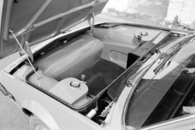 Fiat X 1/9 (1972) – Blick in den vorderen Kofferraum