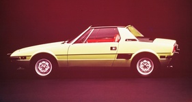 Fiat X 1/9 (1972) – Zeitgenössisches Werbefoto
