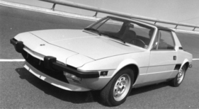 Fiat X 1/9 (1973) - keilförmig und zweisitzig