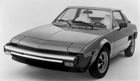 Fiat X 1/9 (1980) - modifizierte zweite Serie des Fiat-Mittelmotor-Sportwagens