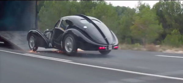 Bild Filmszene 'Overdrive' - Bugatti Atlantic wird gestohlen