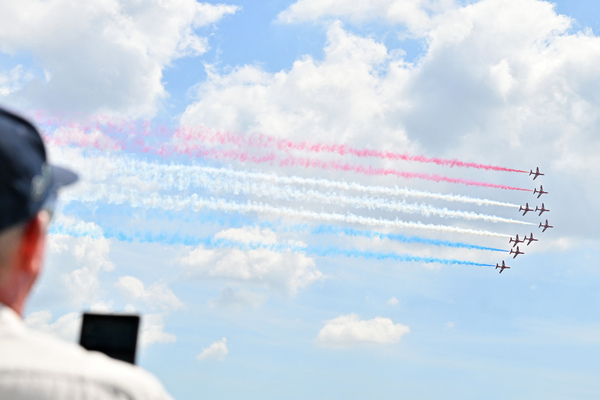 Flugdemonstrationen der Red Arrows - Goodwood Festival of Speed 2025