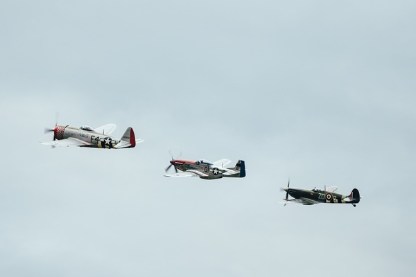 Flugshow - Spitfire - Goodwood Revival 2024