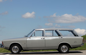 Ford 17M 1700S Turnier (1967) - gut sichtbar, der charakteristische Hüftschwung der ersten Serie