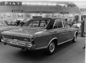 Ford 26 M (1970) - auch als Hardtop-Version erhälltlich - Genfer Autosalon 1970