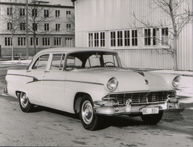 Ford 6 Cylinder (1956) - als Viertürer im Test